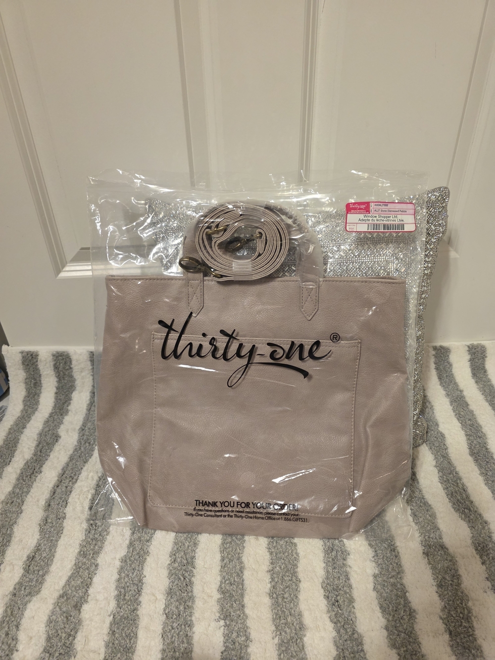 Thirty-One NWT Window Shopper Tote with Strap Stone Distressed Pebble MSRP$58